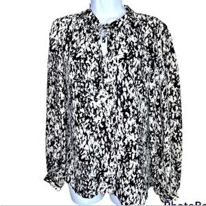 Maison d’ Amelie Elegant Black and White Women's Top